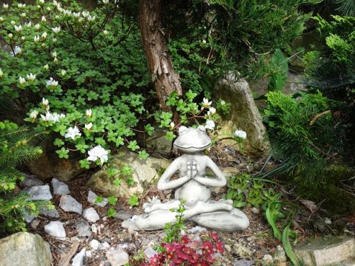 Yoga-Frosch Der Lotus, Steinguss